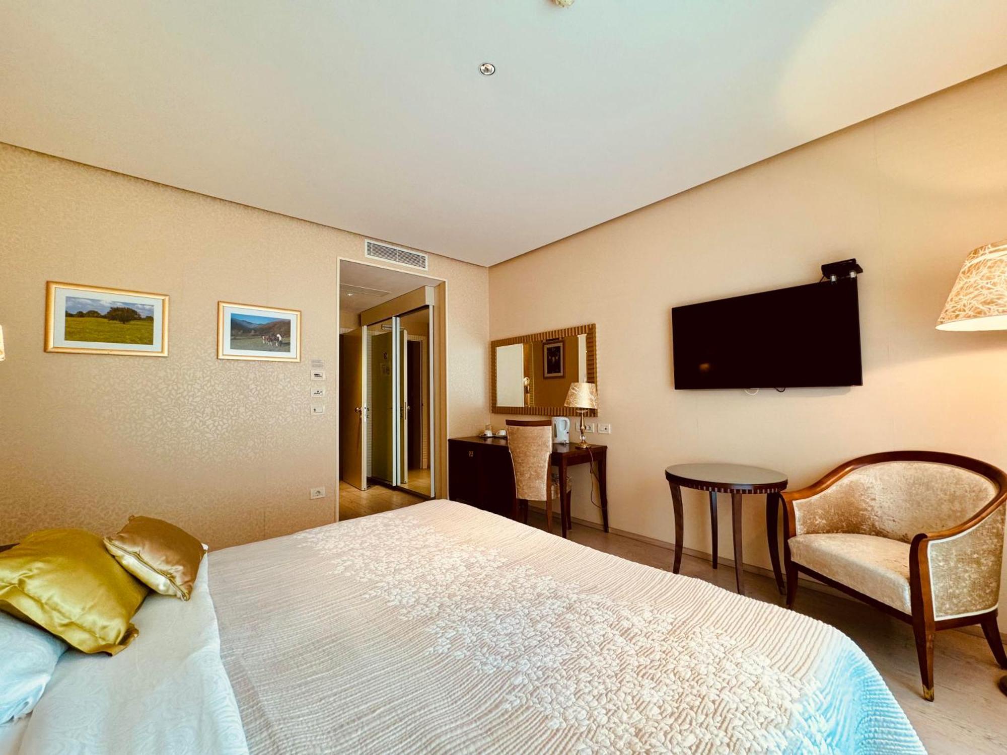 Boutique Hotel Oasi Пьешчана-Увала Экстерьер фото