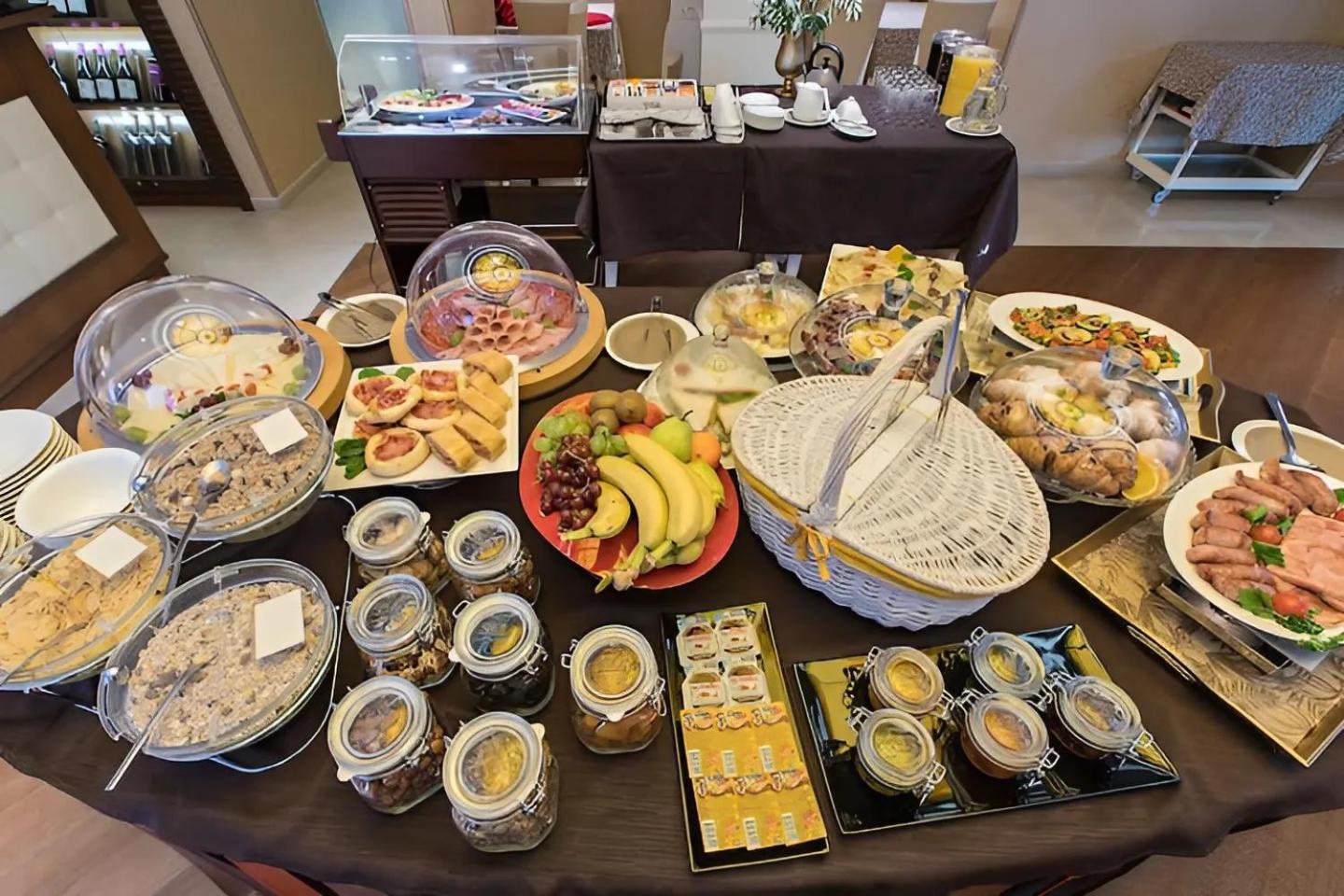 Boutique Hotel Oasi Пьешчана-Увала Экстерьер фото